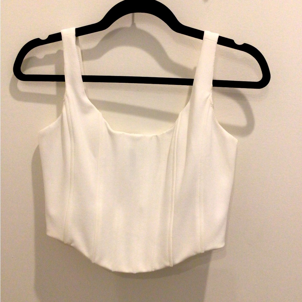 AQUA (Bloomingdale’s) WOMEN’s CROP TOP Sz Medium - LIKE NEW!!!
